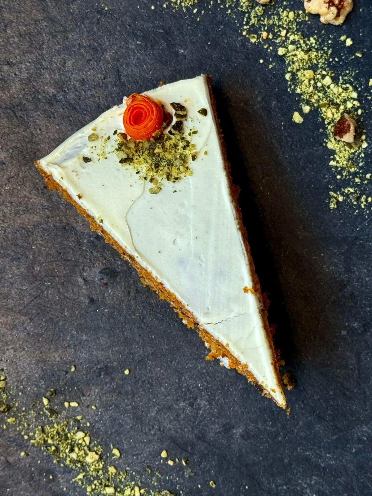 Hausgemachte Torte mit Pistazie im Café Glocke